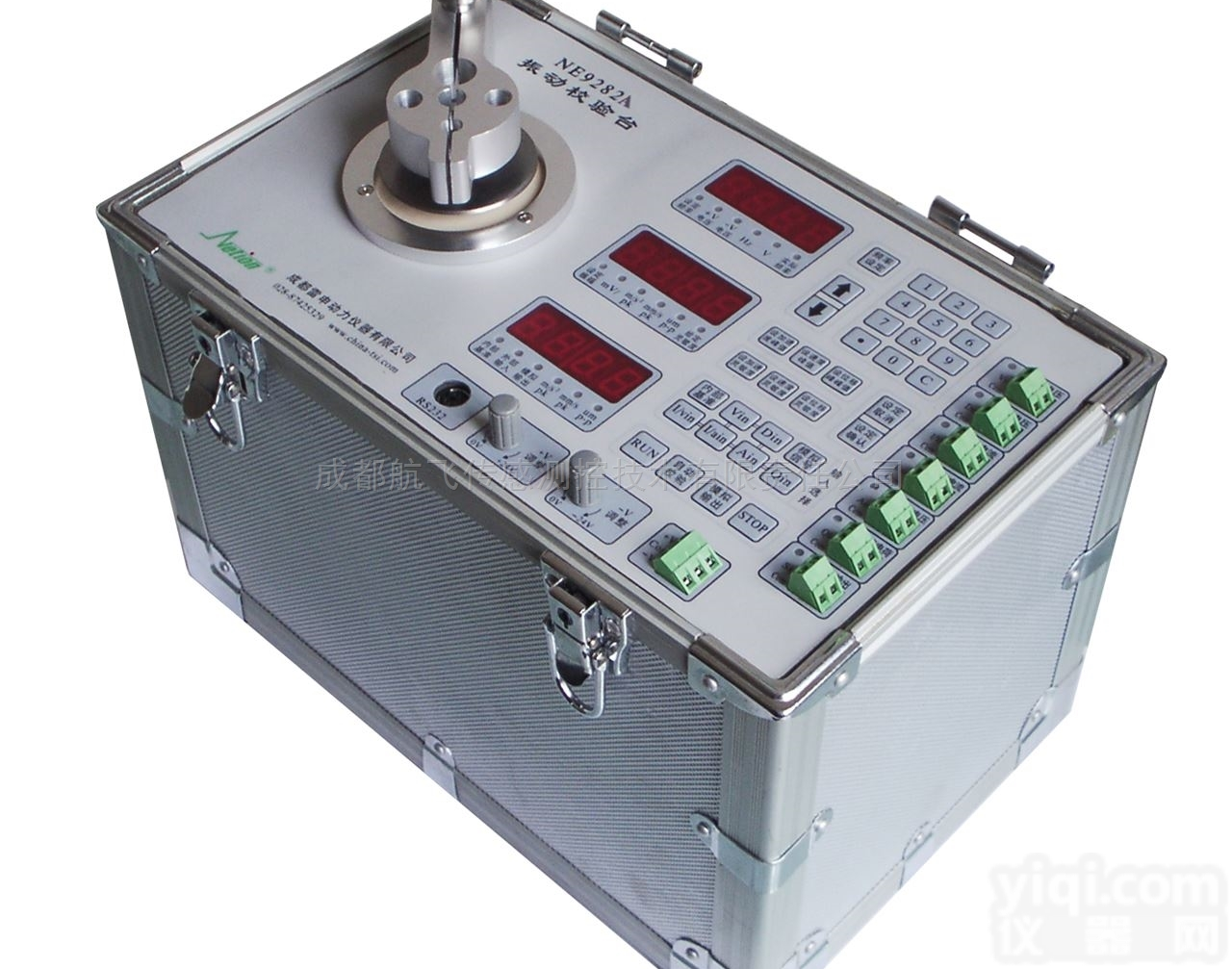 <em>DF9262自动位移校验台</em>