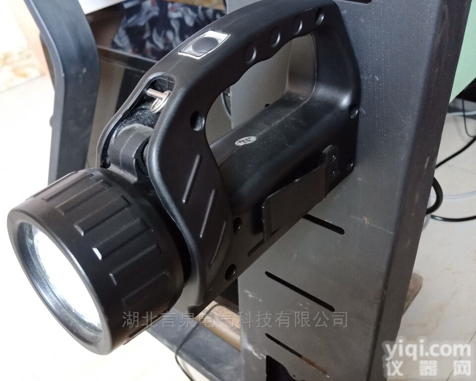 带磁力<em>吸附</em>LB3006LED<em>多功能</em>手提列检工作灯