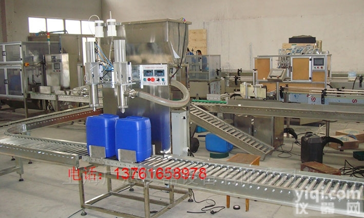 化工<em>液体</em><em>灌装机</em>  醋酸甲酯自动<em>灌装机</em> 丁醇产品<em>液体</em>灌装设备
