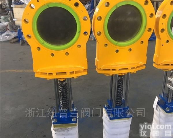 PZ673PU-10C  气动全衬聚氨酯刀型<em>闸阀</em><em>耐磨</em><em>矿浆</em>阀