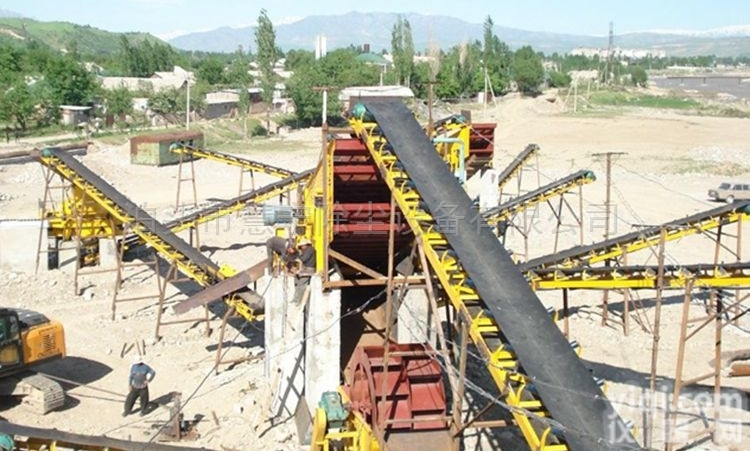 HMCN  济南矿山<em>破碎机</em><em>除尘器</em>改造A工业除尘设备