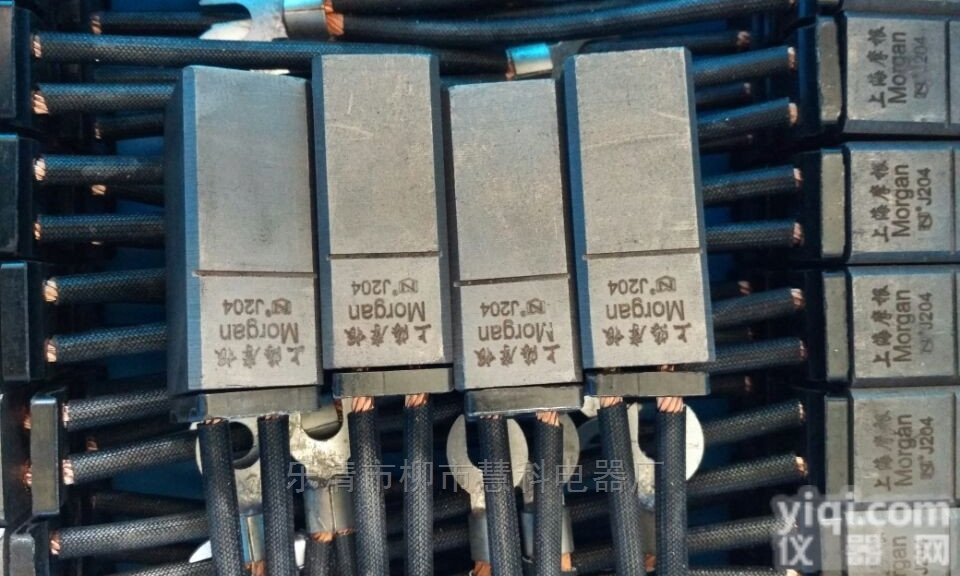 <em>碳刷</em><em>D374N</em>规格2（12.5*32*50）