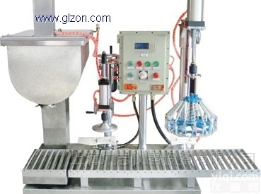 双<em>压盖</em><em>灌装机</em>  自动<em>压盖</em><em>灌装机</em>