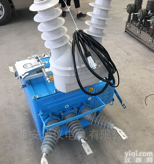 FZW28-12<em>户外高压真空负荷开关</em>