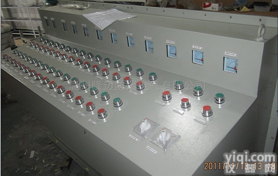 琴台式正<em>压型</em>防爆<em>电气</em>控制
