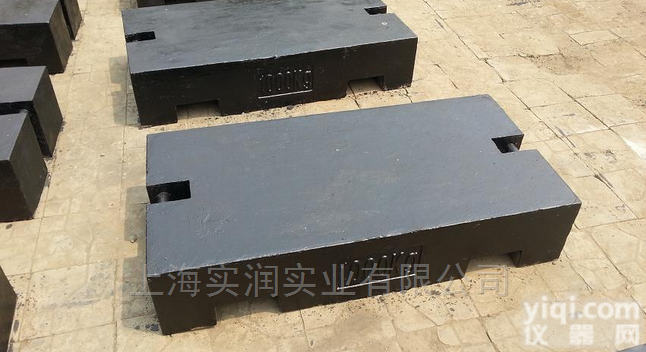 2吨<em>砝码</em>于<em>地磅</em>称<em>校准</em>,<em>砝码</em>2000kg