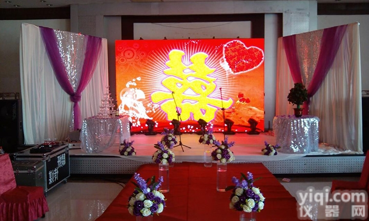 承接酒店大厅P4全彩led<em>显示屏</em>工程<em>施工</em>报价