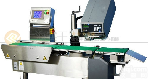 <em>称重</em>贴标<em>一体机</em>  酒瓶自动<em>称重</em><em>贴标机</em> 打印贴标检重机