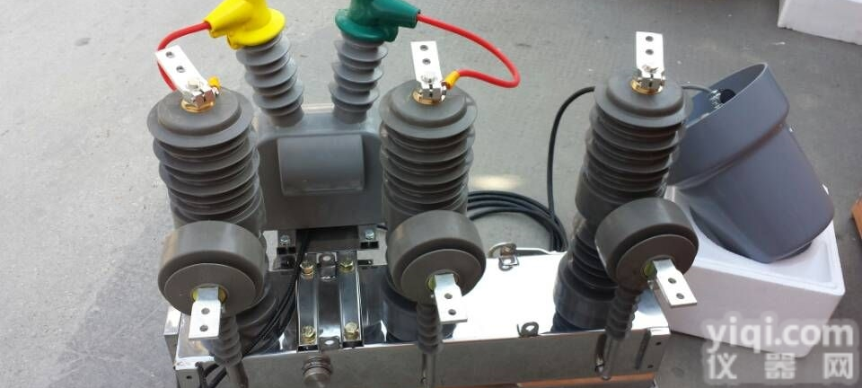 ZW32-12  <em>四川成都</em>10KV<em>高压</em><em>断路器</em>现货