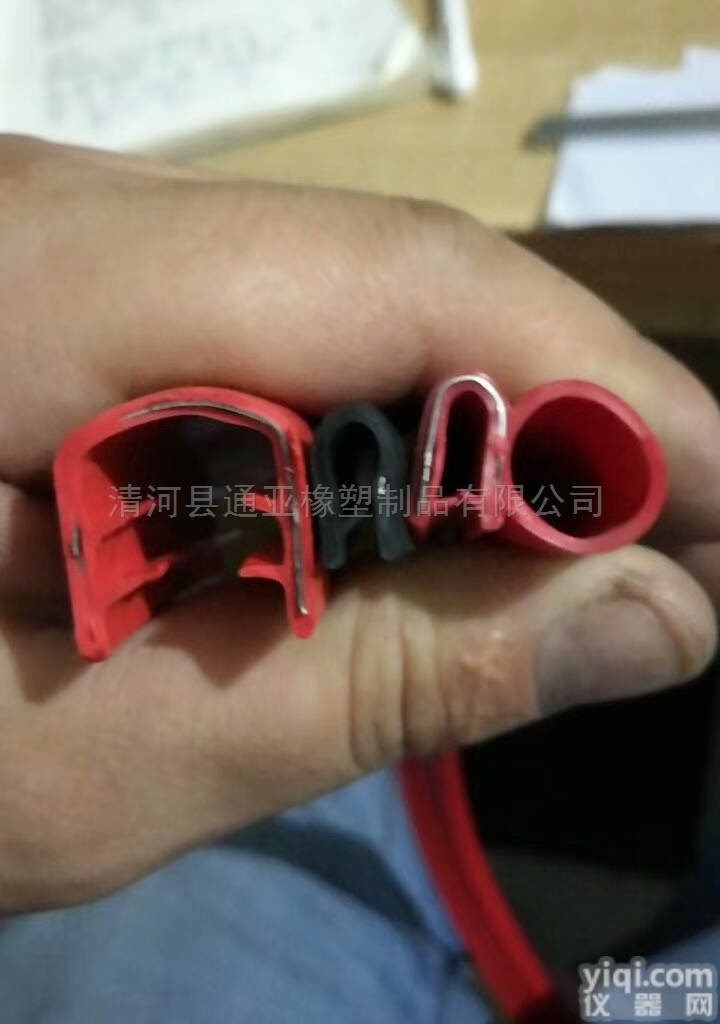 齐全  供应蒸柜蒸箱<em>耐高温</em>硅胶<em>密封条</em>