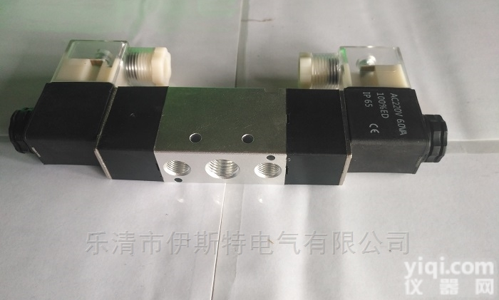 4V320-10<em>双头</em>气动<em>电磁阀</em>AC220V