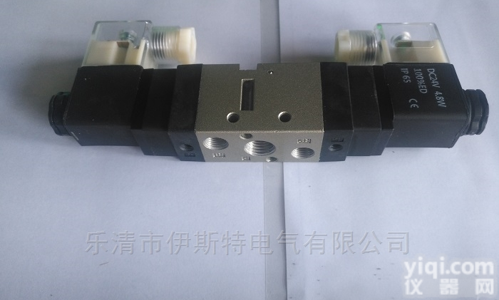 VF3230-5DB-02<em>双头</em>双线圈<em>电磁阀</em>