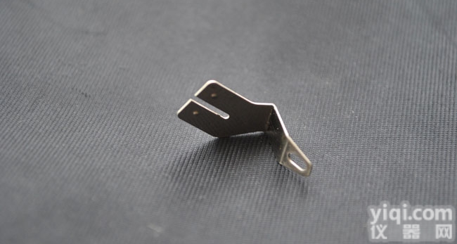 大连<em>冲压件</em>  冲压零部件-电子元件