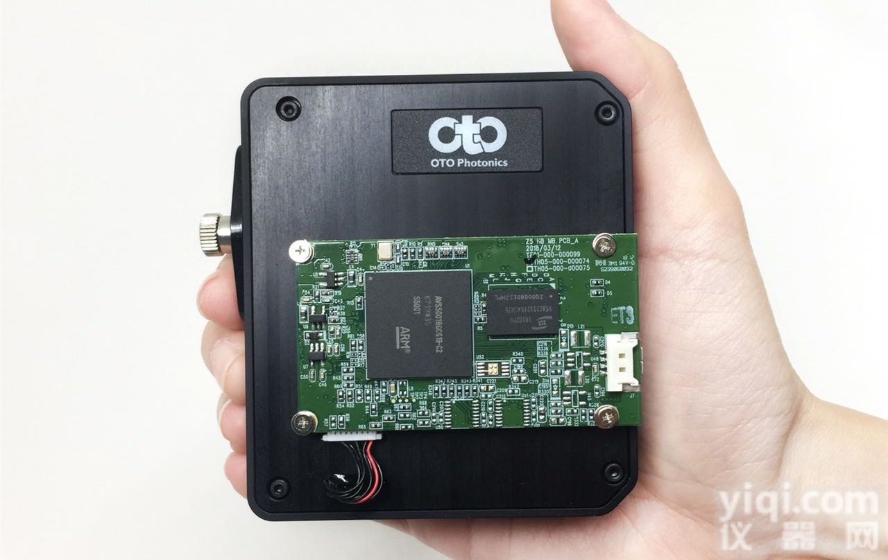 手持<em>拉曼</em>专<em>用光</em><em>谱仪</em>