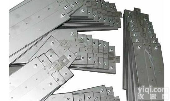 DYB型<em>贴面板</em>式电加热器