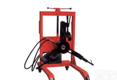 FBL-<em>300</em><em>电动</em><em>拉马</em><em>300</em>吨（小车升降式）