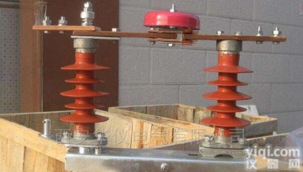 10KV<em>隔离开关</em>  HGW4-12户外<em>硅橡胶</em>型高压<em>隔离开关</em>