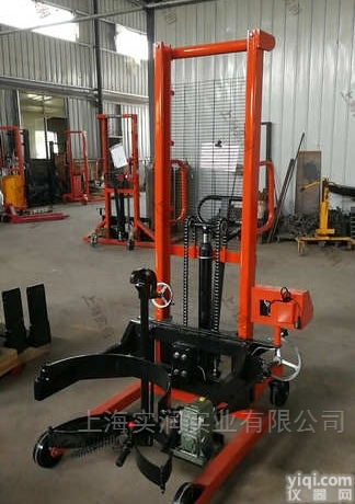 <em>称重</em><em>油桶</em>车,<em>上海</em>厂家翻转<em>油桶</em>倒料电子秤