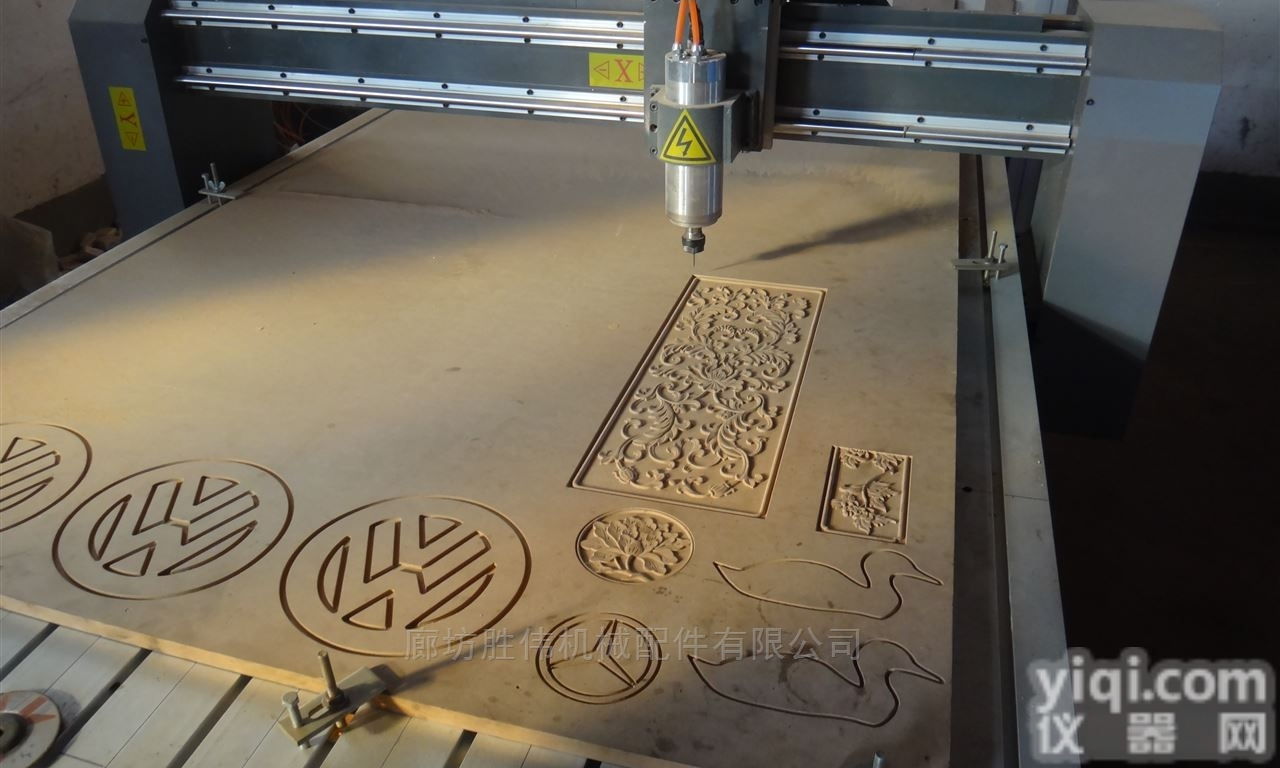 SH 1325  实木家具雕刻专用雕刻机<em>厂家</em>新<em>报价</em>