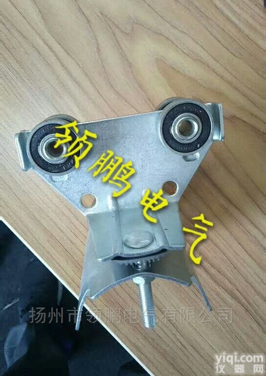 行车C型轨<em>电缆</em><em>滑线</em><em>电缆</em><em>台车</em>装置