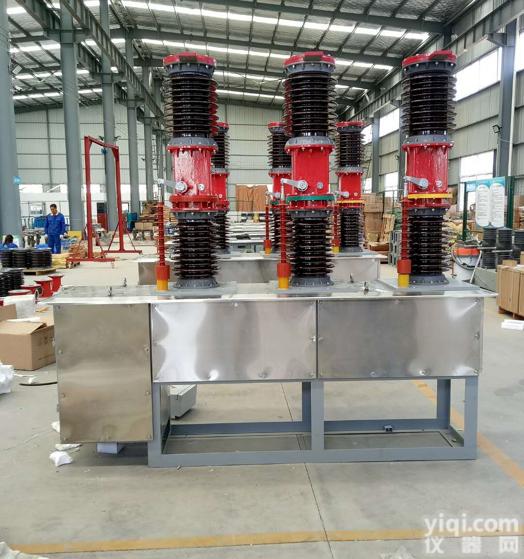 ZW7-40.5真空<em>断路器</em>ZW7-35KV柱上<em>高压</em>开关