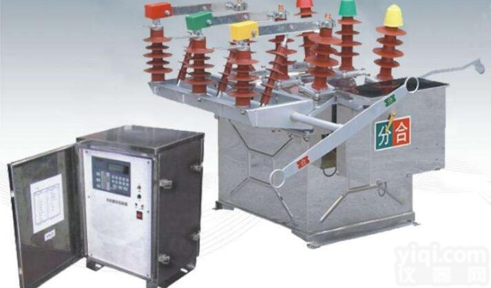 ZW8-12柱上共箱式<em>断路器</em>带隔离<em>刀闸</em>价格