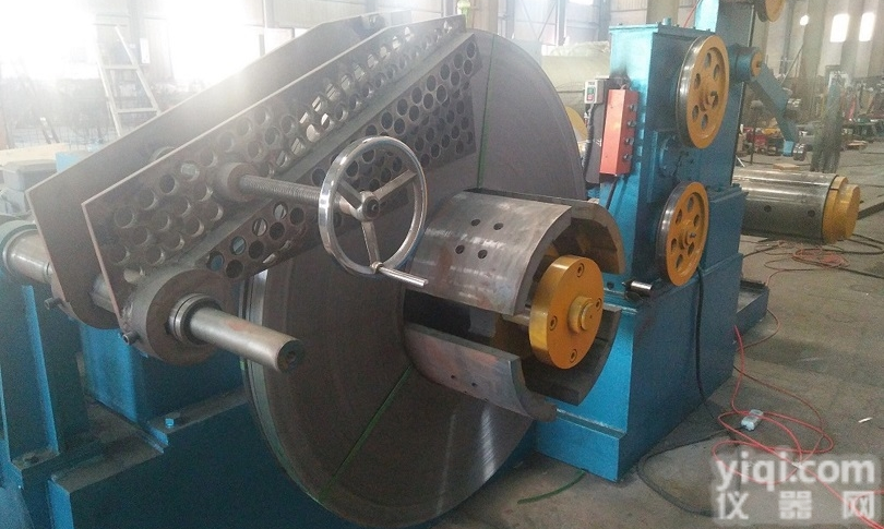 ACE-C01  <em>精密</em>纸筒型<em>钢带</em>层绕机