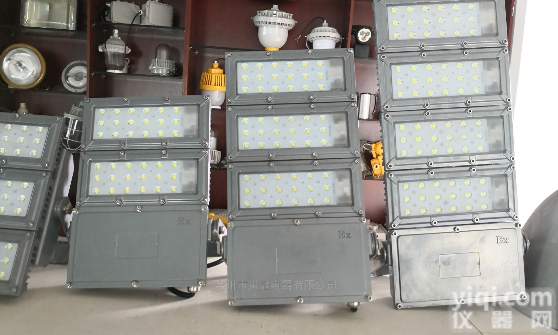 <em>NFC9760LED泛光灯</em>50WLED三防投光灯