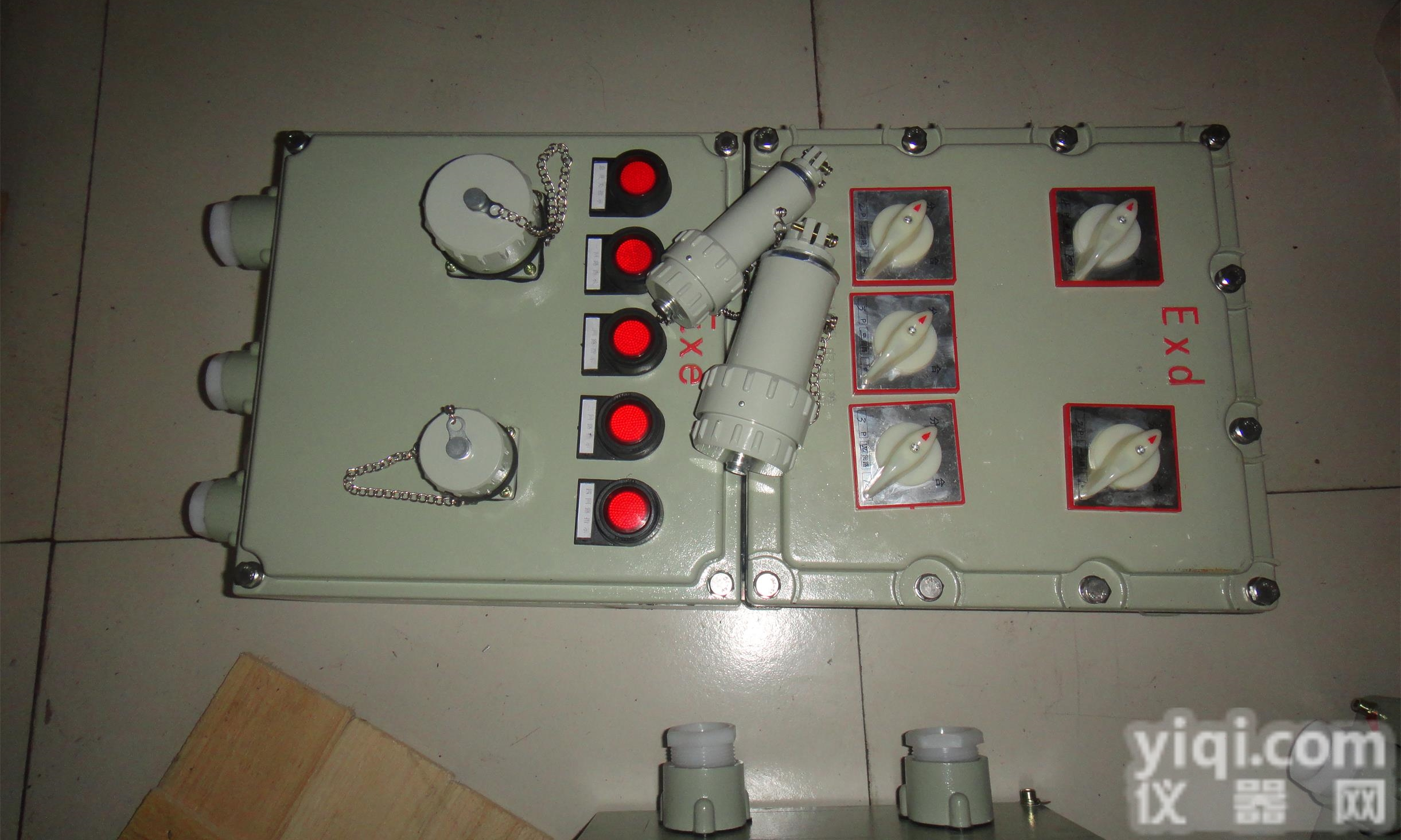 <em>加气站</em><em>隔爆型</em>配电箱