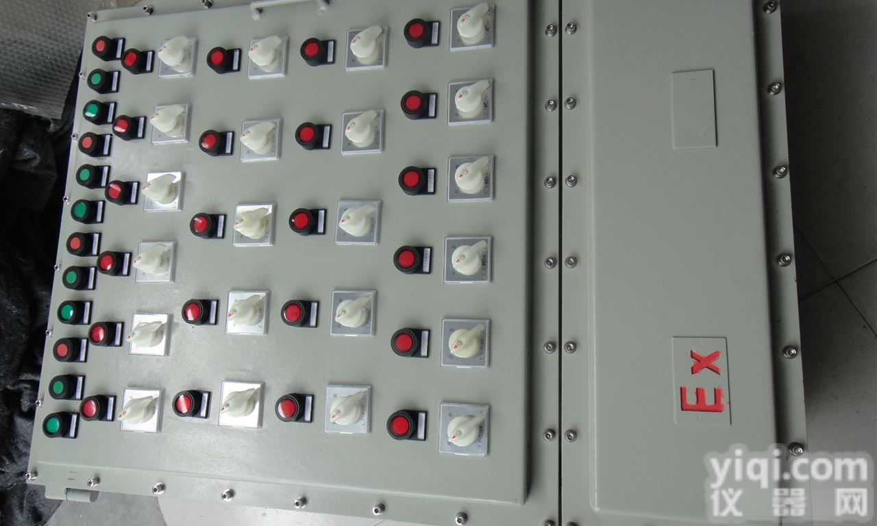 <em>防爆</em><em>控制箱</em><em>电控箱</em>