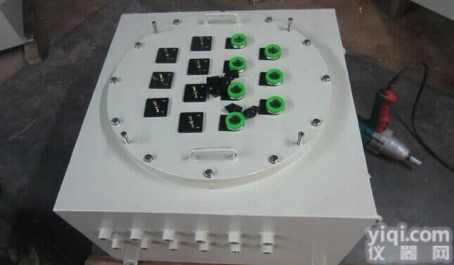 户<em>外带</em><em>防雨罩</em><em>防爆</em>配电箱