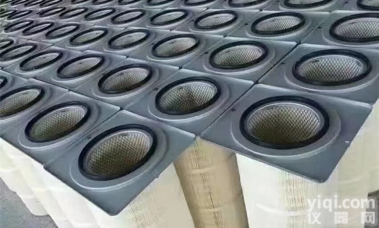 齐全  方卡盘吊装除尘<em>滤筒</em><em>粉尘</em><em>滤芯</em>