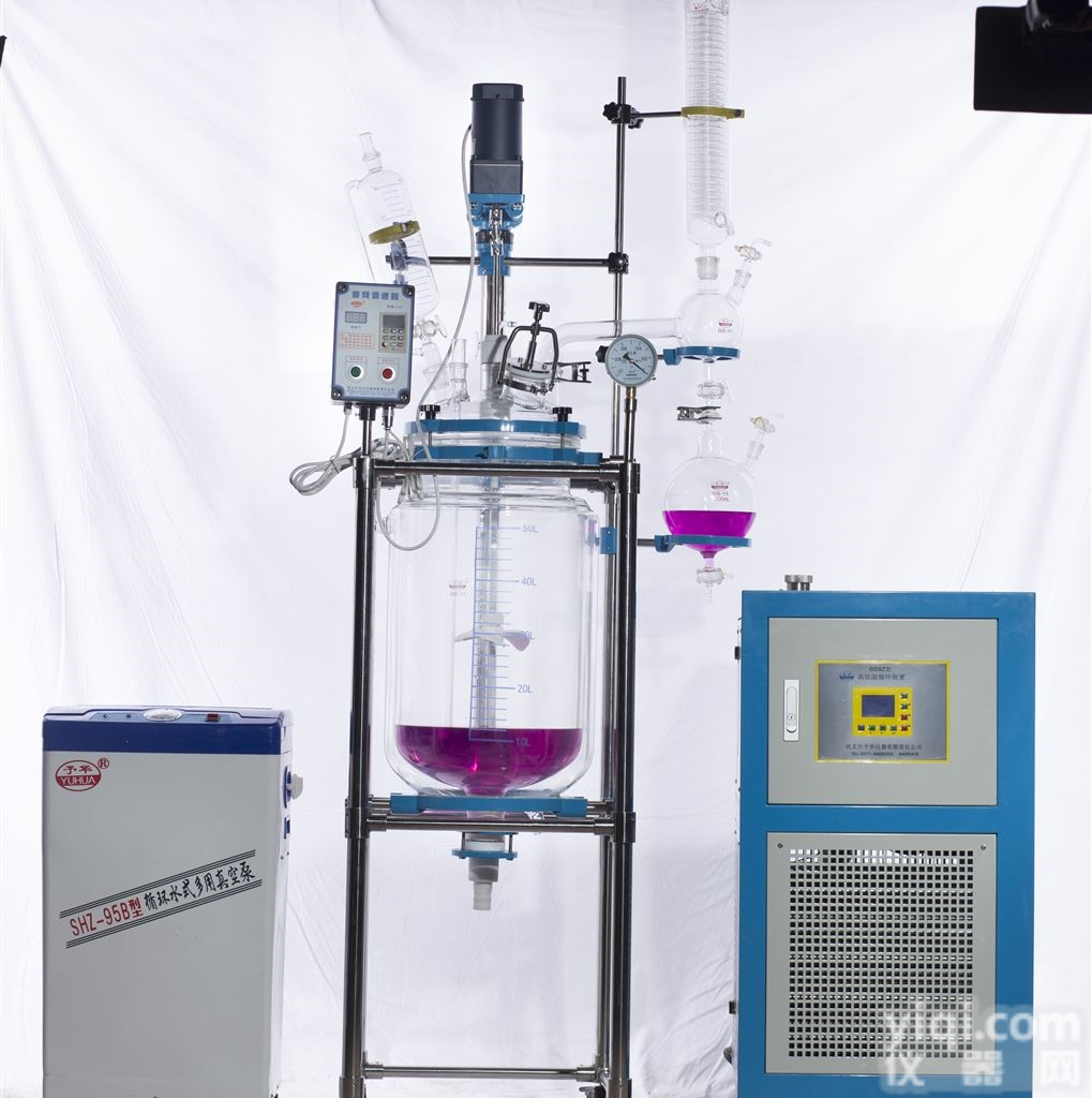 <em>YSF-5L-100L中试（防爆）双层玻璃反应釜</em>