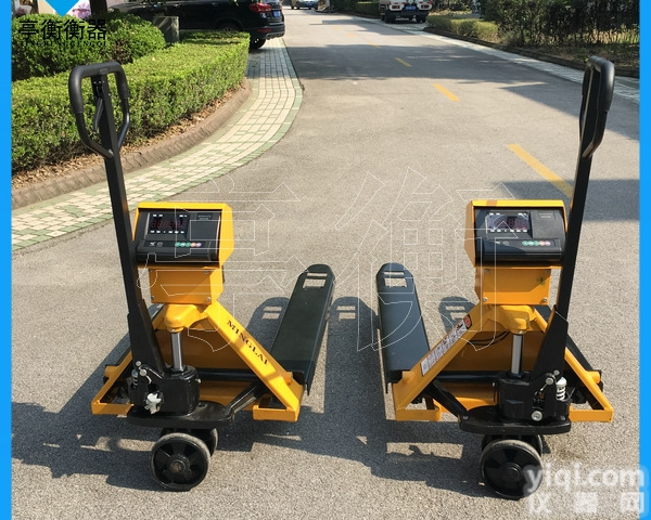 手推移动<em>叉车</em><em>电子秤</em>-液压地<em>牛车</em>1吨地磅秤