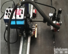 HG200-100  摆动式<em>自动焊接</em><em>小车</em>