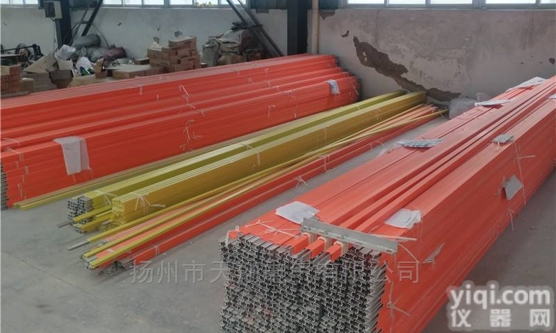 HXPnR-H、DHH  <em>单极</em>200A<em>组合式</em>滑触线厂家