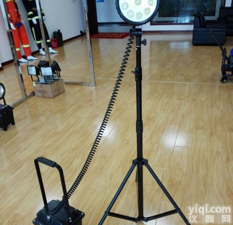 TYF806A带升降货场<em>移动</em><em>照明</em>灯<em>泛光灯</em>