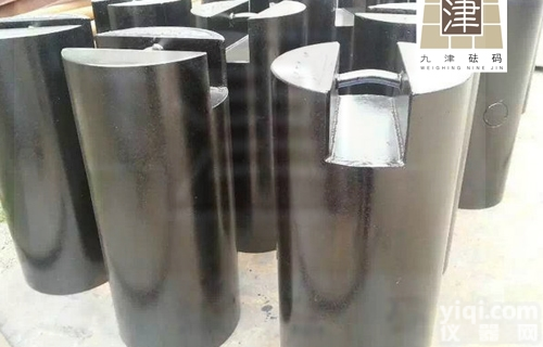 河南<em>圆柱形</em>1吨铸铁<em>砝码</em>多少钱500kg桶形<em>砝码</em>