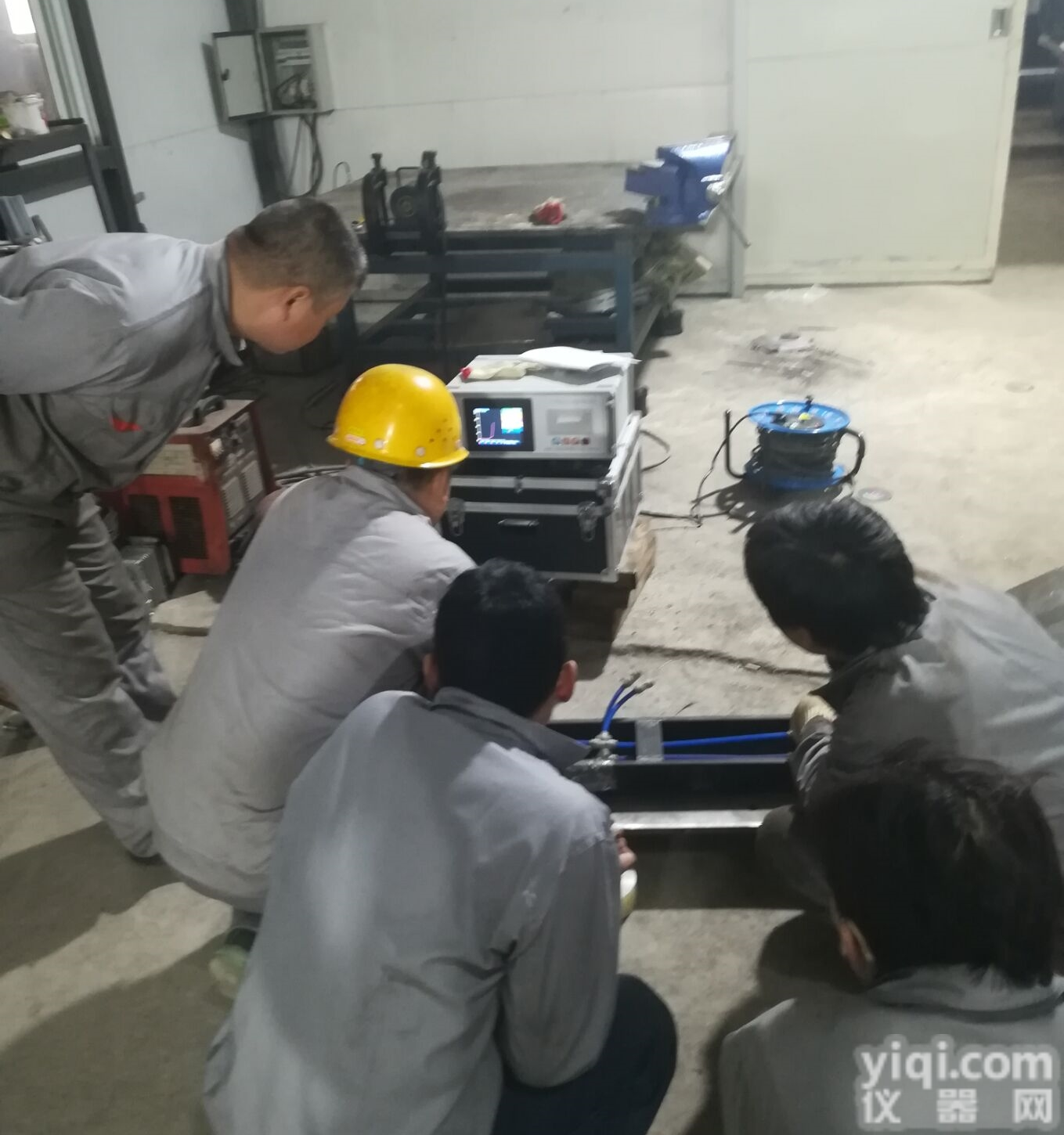 <em>超声波冲击设备</em>