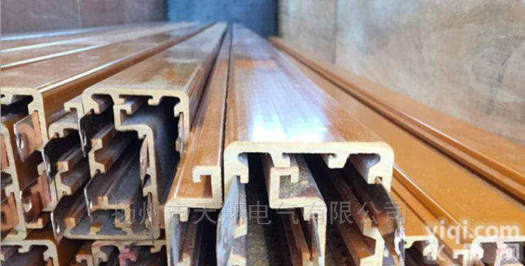 50A、80A、100A  HXTS多极<em>滑触线</em>DHG管式滑线<em>四极</em>封闭滑线