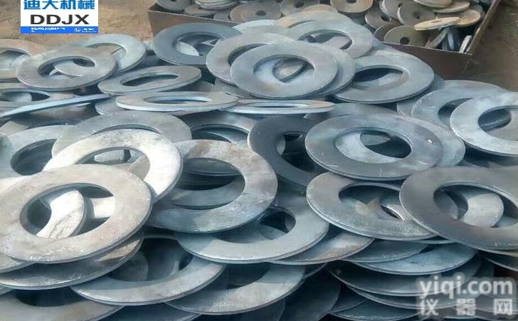 150*10  机械制造连接<em>法兰盘</em><em>大口径</em>冲压件