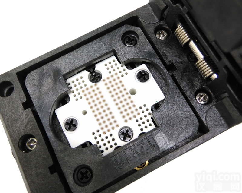 BGA152<em>探针</em>测试座  BGA152/132<em>翻盖</em><em>探针</em>测试座