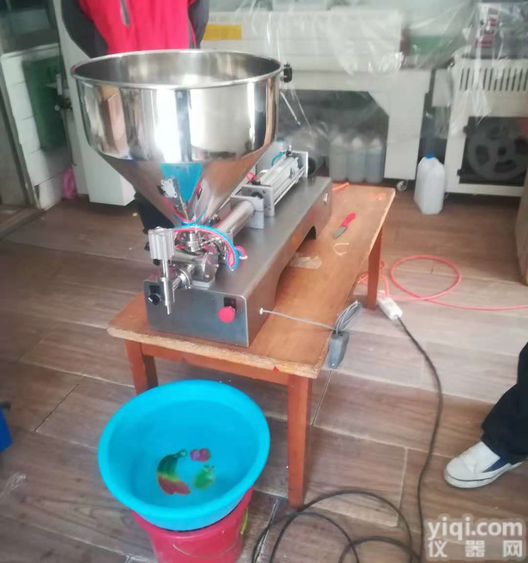 DG50-500ML  枣庄<em>现货供应</em>单头卧式液体<em>灌装机</em>