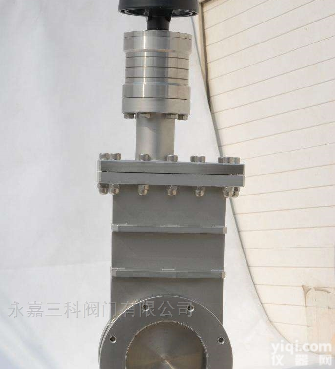 <em>CC超高真空插板阀</em>