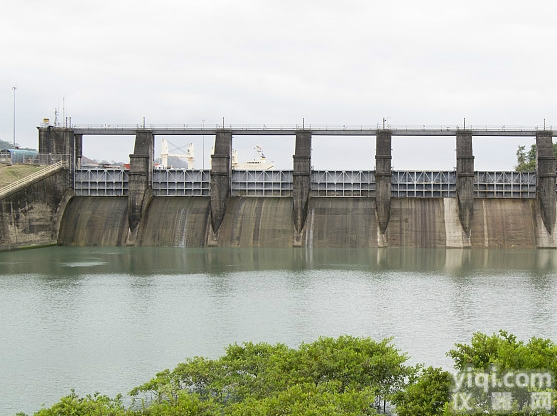 成都<em>手动</em>钢<em>闸门</em>  雅安<em>手动</em>两用钢<em>闸门</em>