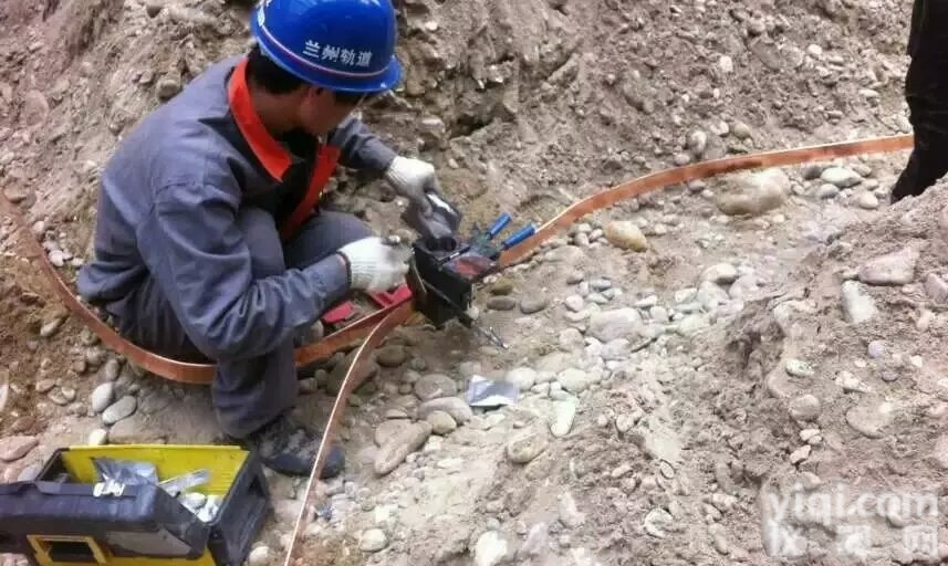 济南<em>热熔</em><em>焊接</em>  济南放热<em>焊接</em>焊粉-火泥焊剂