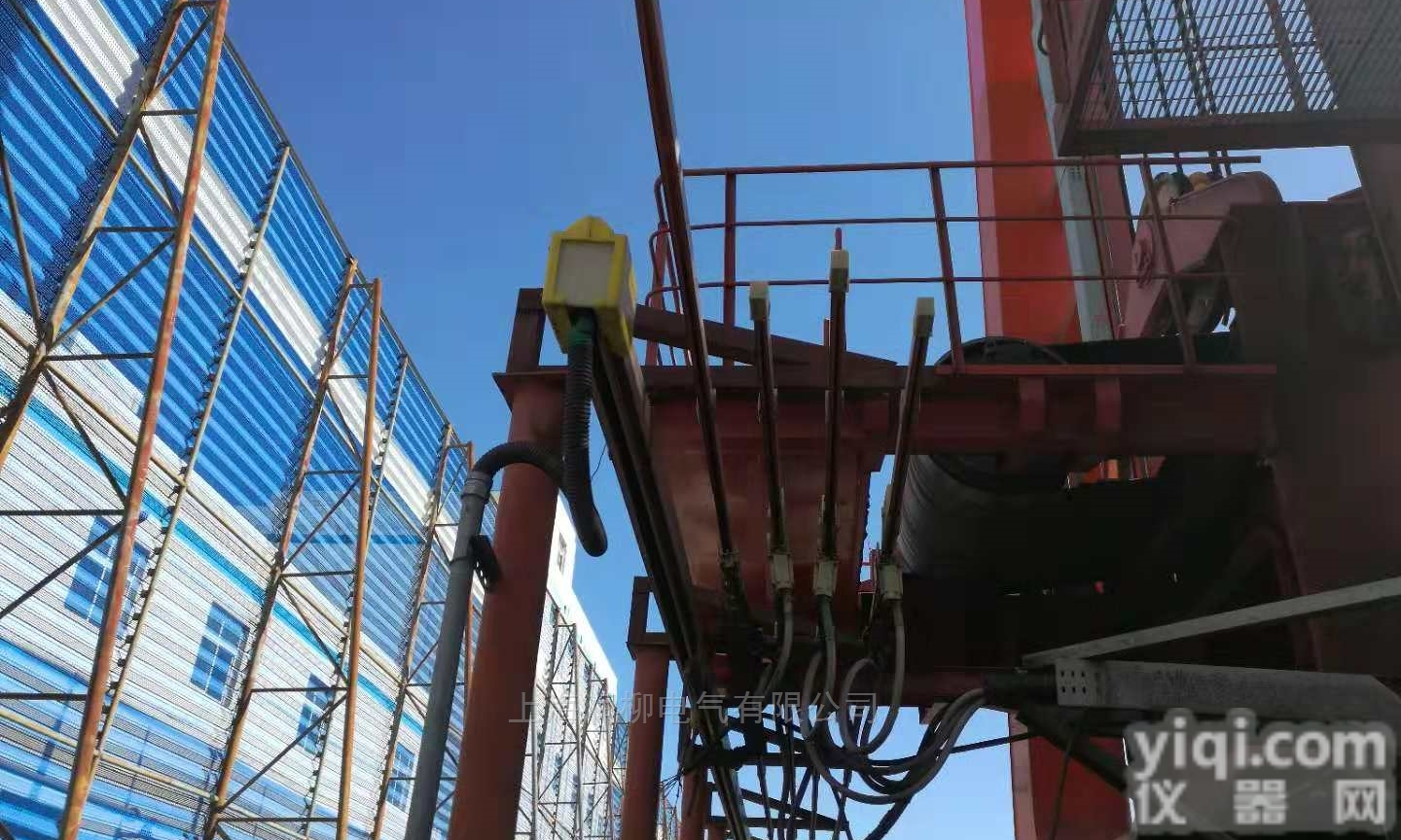 H型<em>单极安全滑线</em>,1000A滑触线温度补偿段