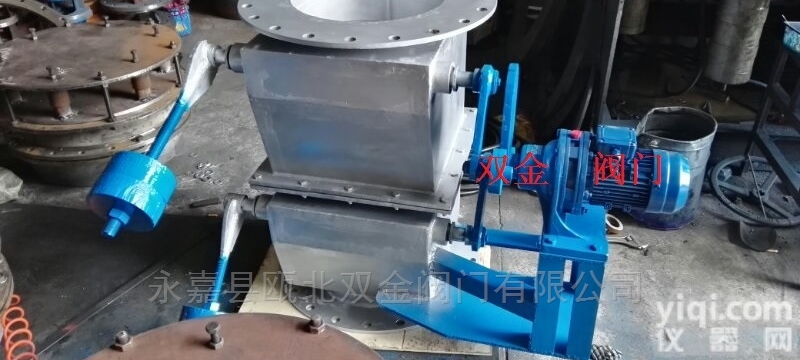 Q640X-4  法兰式<em>气动</em><em>钟式</em><em>卸灰阀</em>