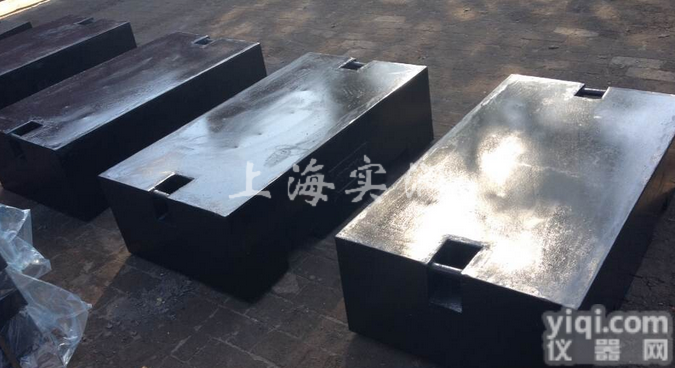 <em>配重</em>使用2吨<em>砝码</em>,购买2000kg一个标准<em>砝码</em>