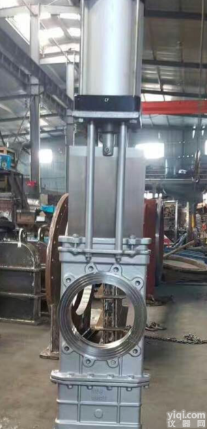 SCZ673F  <em>铸钢</em><em>气动</em>穿透式<em>插板阀</em>